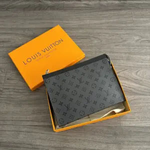 Louis Vuitton Pochette Gris
