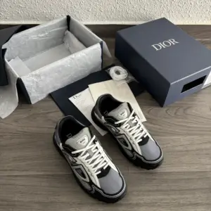Dior B30 Gris-Noir
