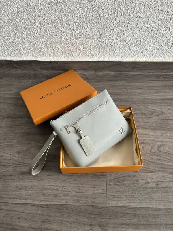 Lv Pochette Gris