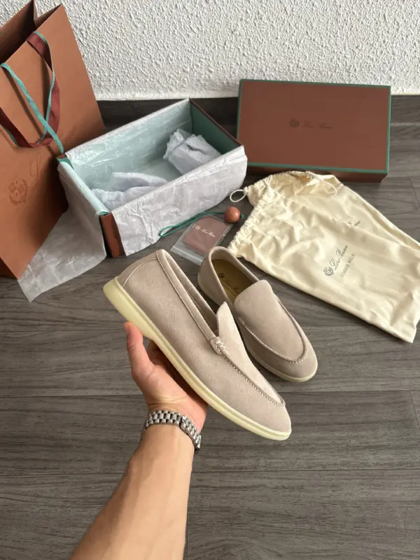 Loro Piana Beige – Image 3