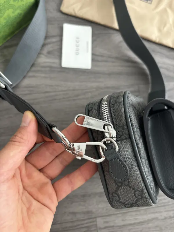Gucci Sac Gris à Motif GG – Image 4
