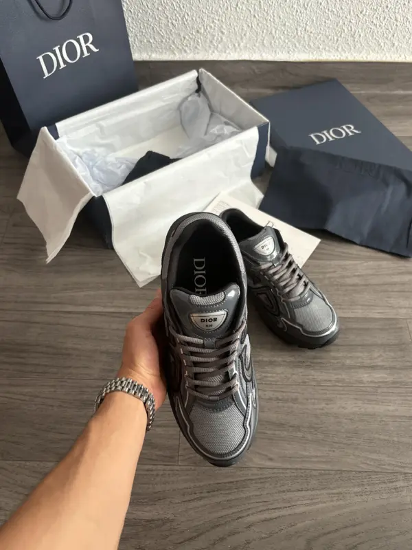 Dior B30 Gris Brillant – Image 4