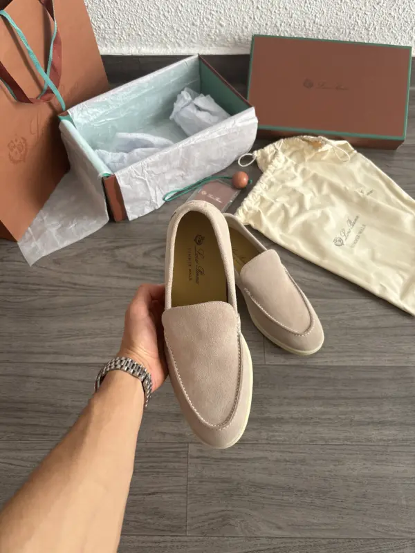 Loro Piana Beige – Image 4