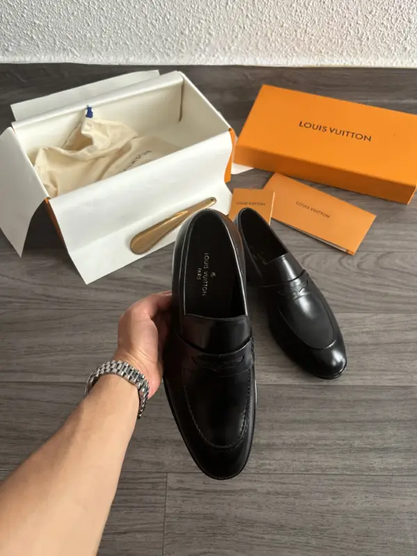 Louis Vuitton Mocassin Noir – Image 4