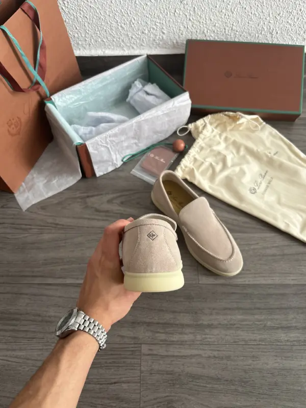 Loro Piana Beige – Image 6