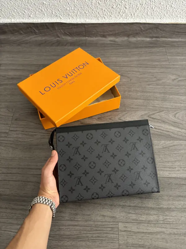 Louis Vuitton Pochette Gris – Image 7