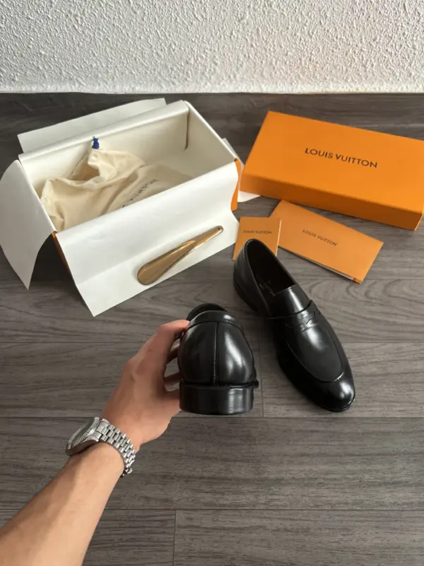 Louis Vuitton Mocassin Noir – Image 6