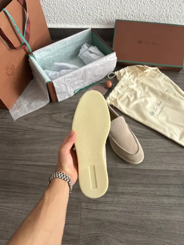 Loro Piana Beige – Image 7
