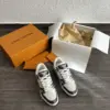 Lv Trainer Gris