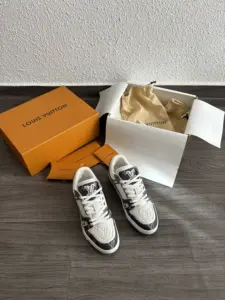 Lv Trainer Gris