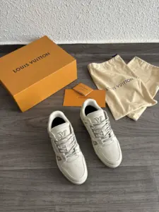 Lv Trainer Beige