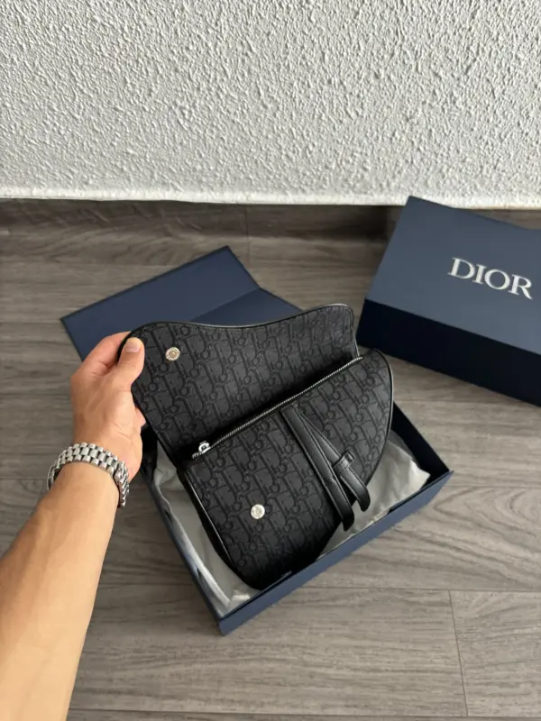 Dior Saddle Noir – Image 2