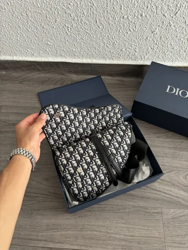 Dior Saddle Beige – Image 3