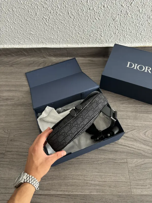 Dior Saddle Noir – Image 4