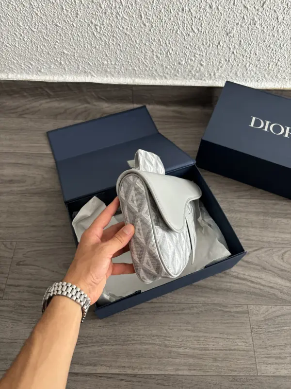 Dior Saddle Gris – Image 4