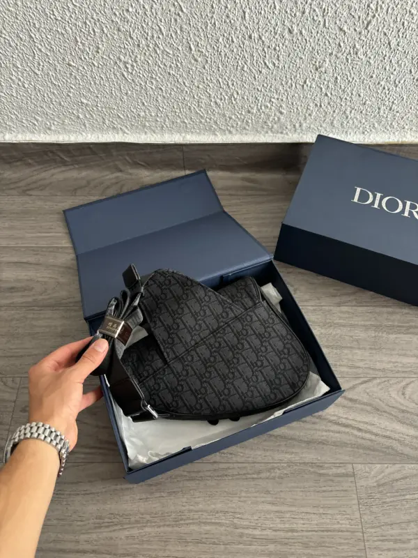 Dior Saddle Noir – Image 7