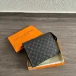 Lv Pochette Noir-Gris