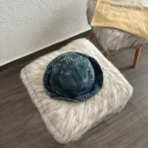 Lv Bob Bleu