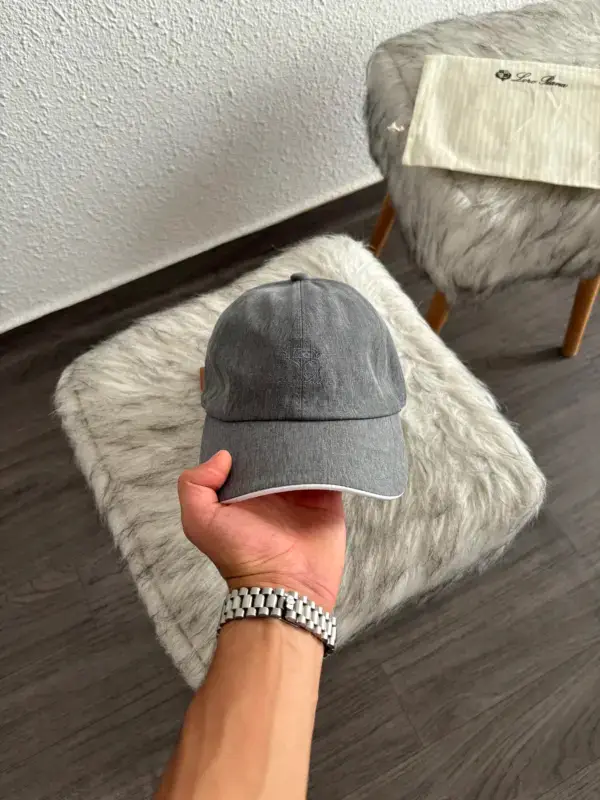 Loro Piana Casquette Gris – Image 3