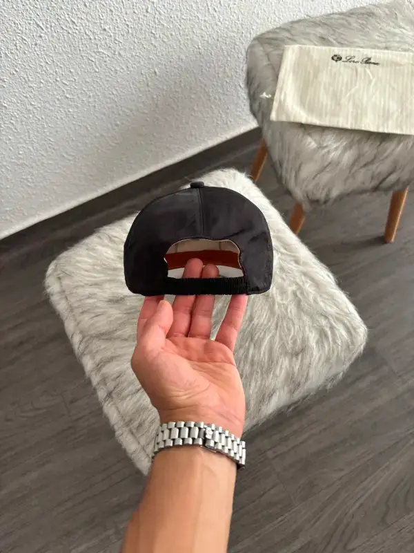 Loro Piana Casquette Noir – Image 4