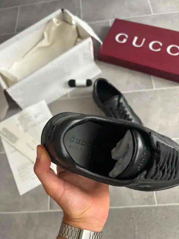 Gucci G75 Trainer
Noir – Image 5