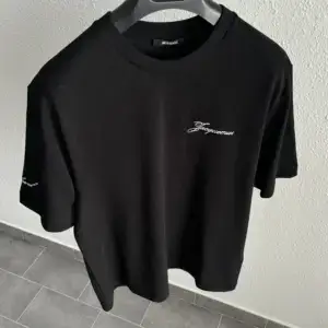Jacquemus T-shirt Noir