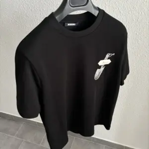 Jacquemus Noir