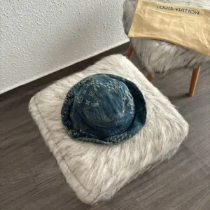 Lv Bob Bleu