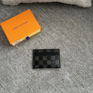 Lv Portes Cartes Damier