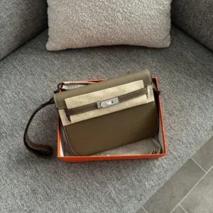 Hermes Kelly Depeches Marron
