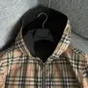 Burberry Veste à capuche réversible à carreaux – Image 5